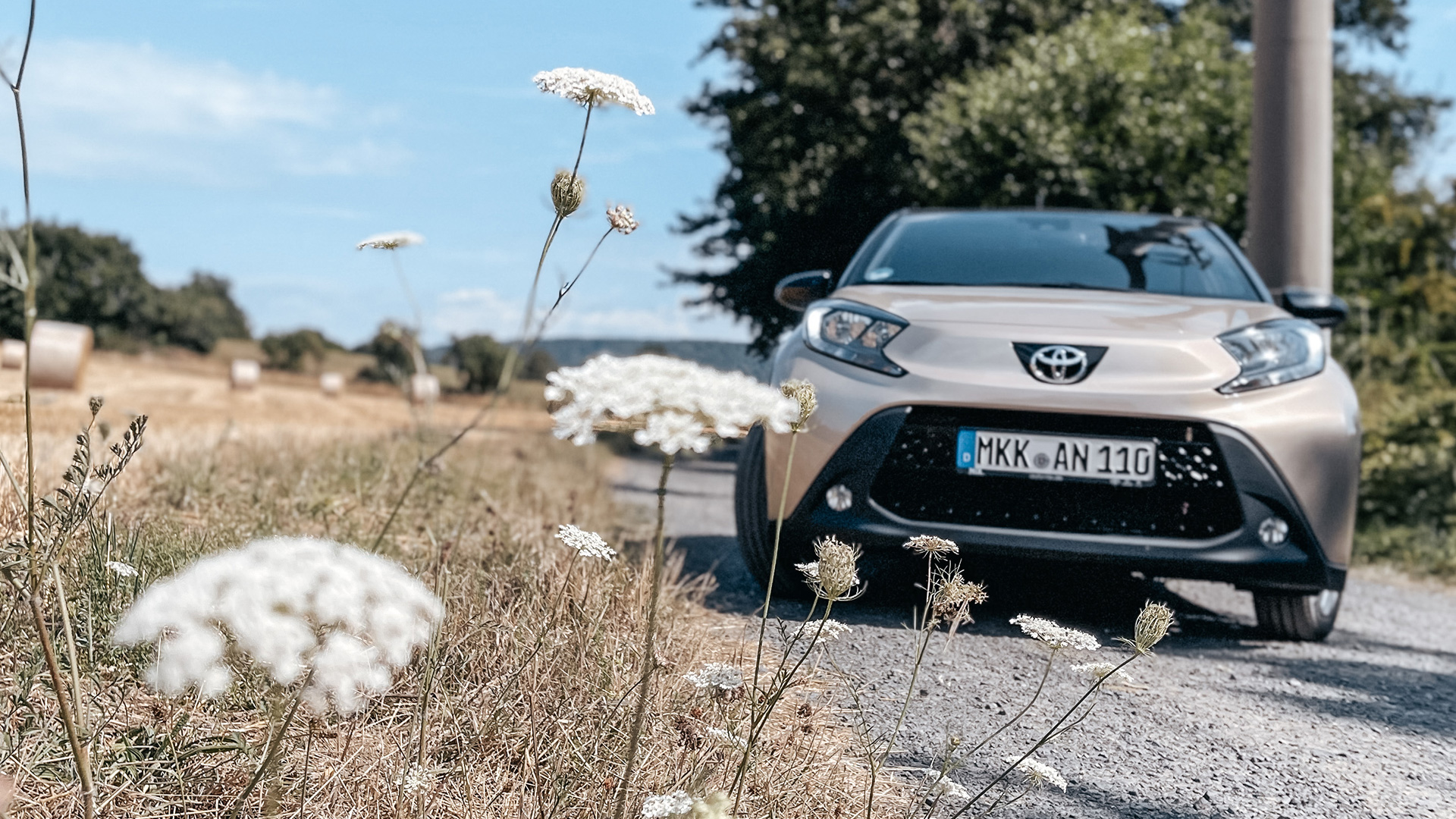 Der Aygo X in Ginger Beige