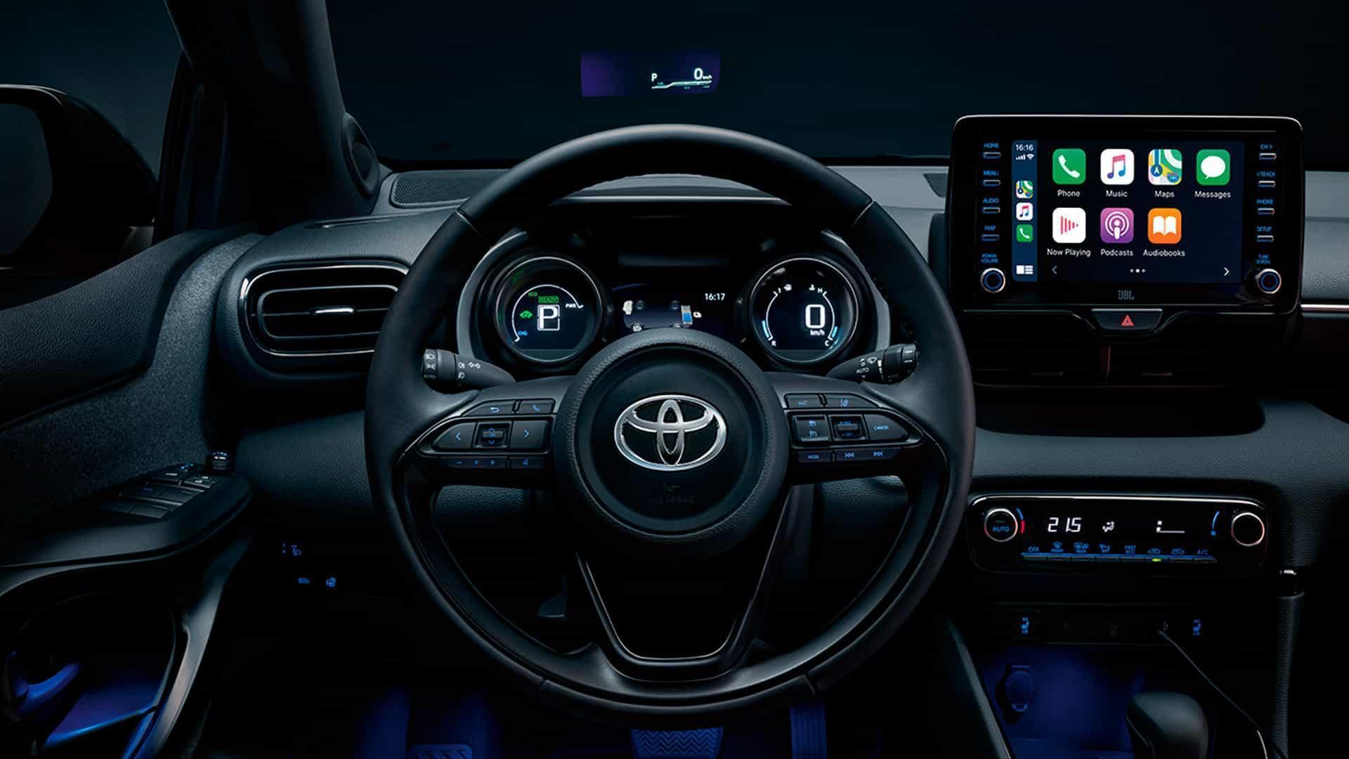 Der Innenraum des Toyota Yaris.